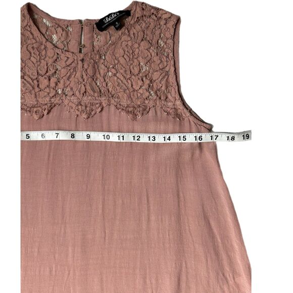 Small LuLu's Top, lace top, sleeveless - Picture 4 of 4